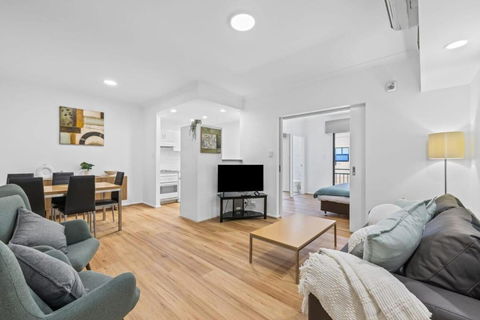 Renovated Family Apartment With Pool & WiFi - Tourism Noosa 1