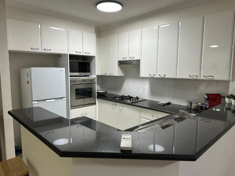 Resort Style 2BR Apt In Pyrmont Next To Darling Harbour - Tourism Noosa 2