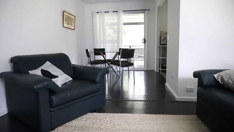 Retro Beach House - Macmasters Beach - Tourism Noosa 2