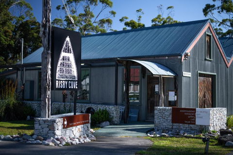 Risby Cove Boutique Hotel - Tourism Noosa 0