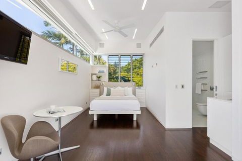Riverfront Haven Modern Elegance, Pool - Tourism Noosa 2