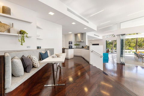 Riverfront Haven Modern Elegance, Pool - Tourism Noosa 3
