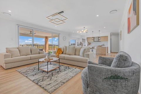 Riverside Meadows - Tourism Noosa 2