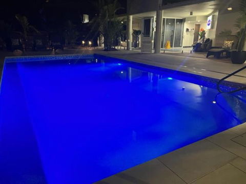 ROOFTOP APARTMENT AT MARINA TERRACES - Tourism Noosa 0