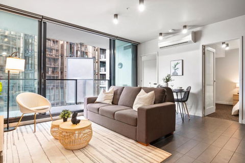 Rooftop Pool 2BR Apt At Marvel Stadium With Free Parking - Tourism Noosa 0