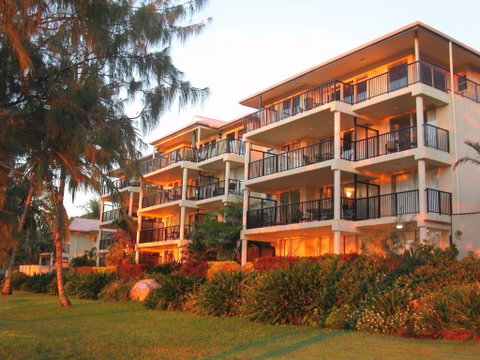 Rose Bay Resort - Tourism Noosa 0