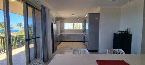 Rose Bay Resort - Tourism Noosa 3