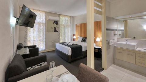 Rose City Motor Inn - Tourism Noosa 1