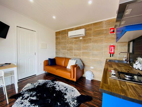 Rose Quartz - 1 Bed With Mountain Views - Kundalini Lodge - Tourism Noosa 3