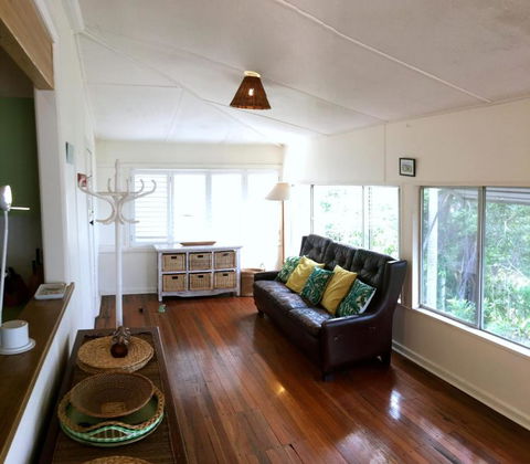 Rosemaree, 24 East Street - Tourism Noosa 1