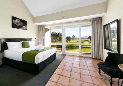 Rothbury Downs - Tourism Noosa 0