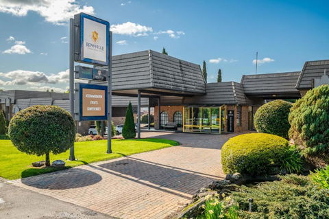 Rowville International Hotel - Tourism Noosa 1