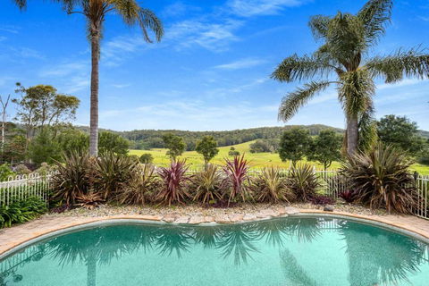 Roxy - A Secluded Luxury Estate Near Berry, Where Serenity Meets Family Comfort - Tourism Noosa 0