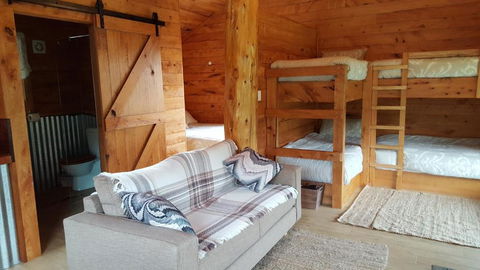 Rustic Hut Bush Retreat - Tourism Noosa 2