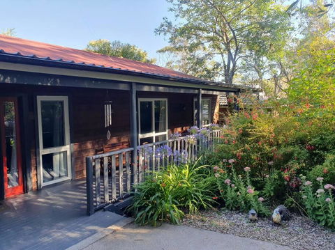 Rustic Queen Of Leura - Tourism Noosa 2