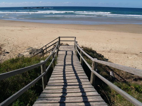 Safety Beach Ocean Bungalows - Tourism Noosa 0
