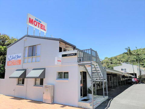 Sail Inn Motel - Tourism Noosa 0