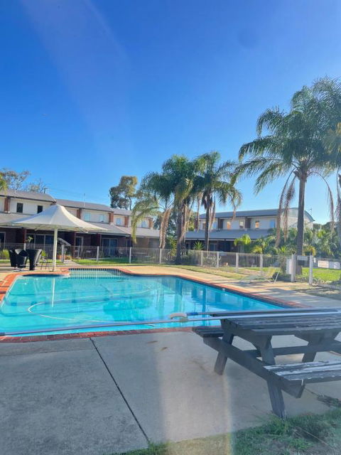 Sailz Villas - Tourism Noosa 1