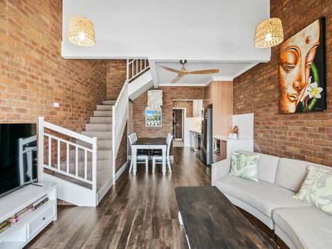 Sailz Villas Unit 4 - Tourism Noosa 0