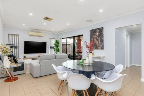 Saint James Hidden Gem! - Tourism Noosa 0