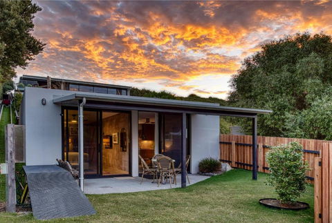 SALT Luxury Couples Bungalow - Tourism Noosa 1