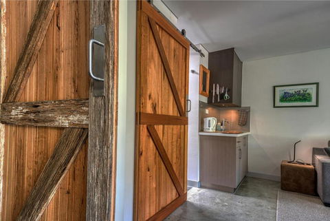 SALT Luxury Couples Bungalow - Tourism Noosa 2