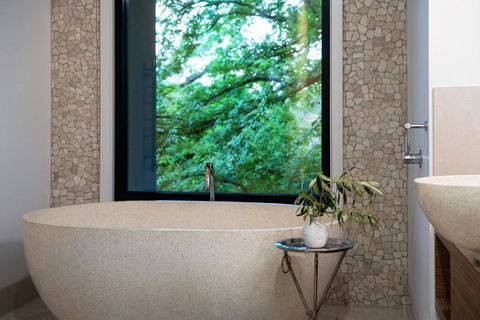 Saltus Luxury In Hepburn - Tourism Noosa 2