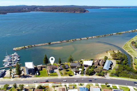 Salty Life - Tourism Noosa 3