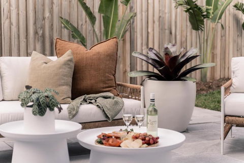 SALTY PALMS By The Sea - TWO - Tourism Noosa 3