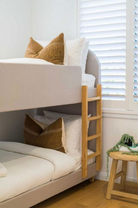 Salty Palms By The Sea - ONE - Tourism Noosa 3