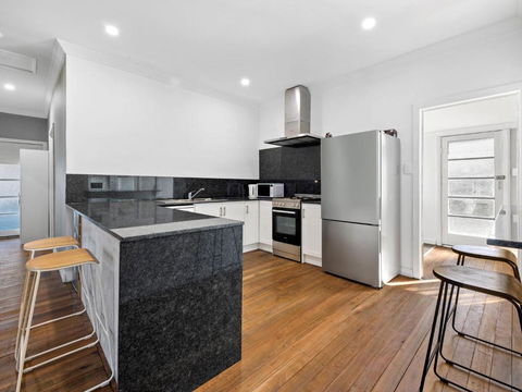 Salty Sea Cottage - Tourism Noosa 1