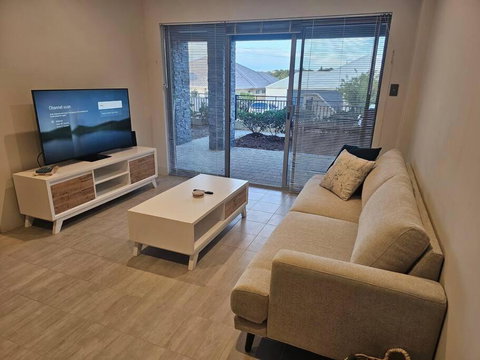 Sanctuary Retreat - Tourism Noosa 0