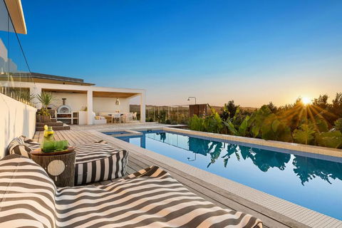 Sanctuary Spaces - Sundowner - Tourism Noosa 1
