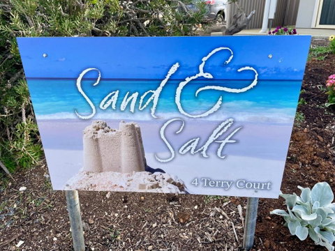 Sand & Salt - Tourism Noosa 1