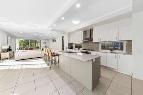 Sand And Sea Beach House - Tourism Noosa 3