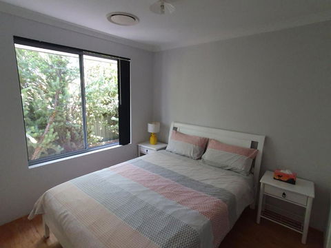 Sandalwood Guest Room - Tourism Noosa 2