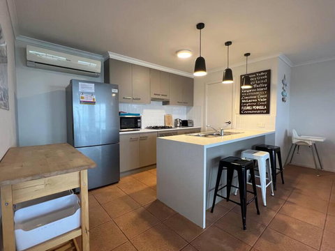 Sandcastle - A Esplanade Place, Stunning Views - Tourism Noosa 0