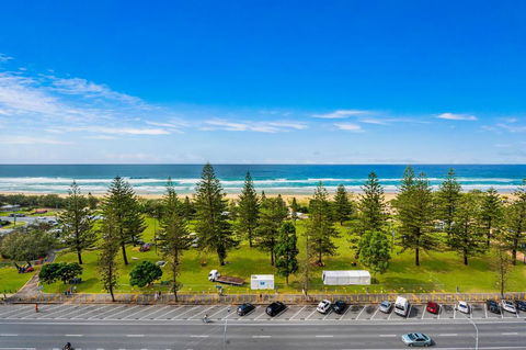 Sandpiper Broadbeach - Tourism Noosa 0