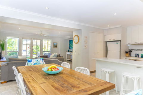 Sandy Beach Resort - Tourism Noosa 1