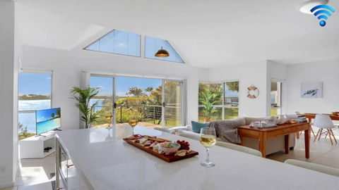 Sandy Cove - Tourism Noosa 0
