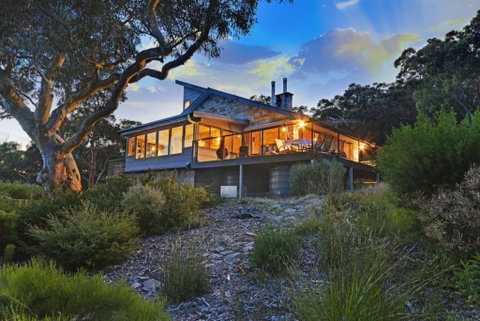 Sydney View - Tourism Noosa 0