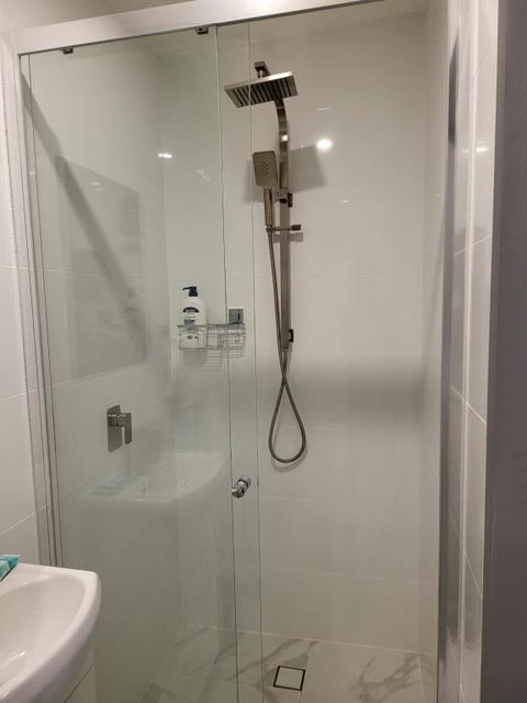 T&V Suites - Tourism Noosa 1