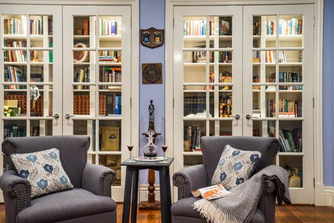 Tallawarra Homestead - Tourism Noosa 3