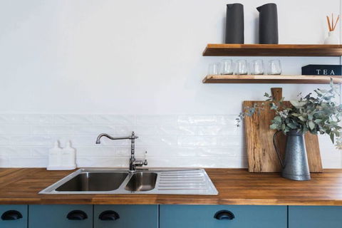 The Bungalow Cottage - Tourism Noosa 0