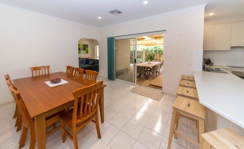 Beachside At Normanville - 7 Ronald Street - Tourism Noosa 2