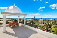 Beachside Resort Kawana Waters