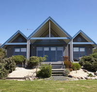 Bear Gully Coastal Cottages - Tourism Noosa
