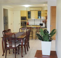 Bed and Breakfast with airport transfers and rental car - Tourism Noosa
