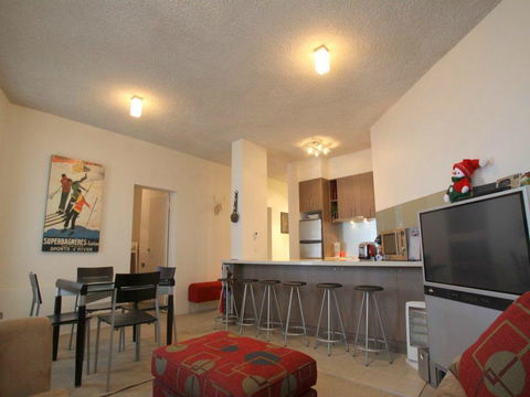 Beehive 18 - Tourism Noosa 3