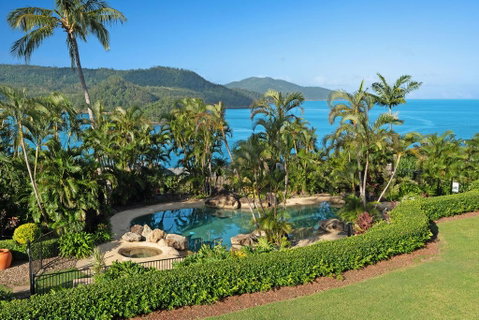 Bella Azure Two Bedroom Two Bathroom Spacious Ocean-view Apartment With Golf Buggy - Tourism Noosa 1
